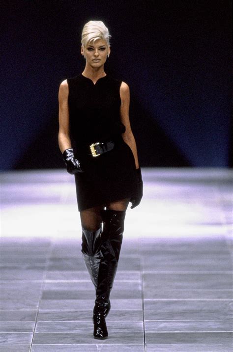 versace runway 1991 freedom|versace runway show 1991.